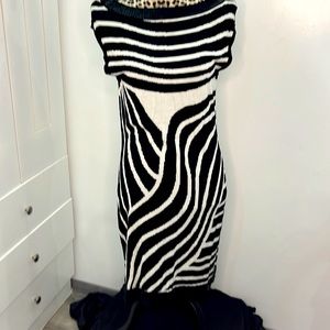 INC Black and white striped zebra print